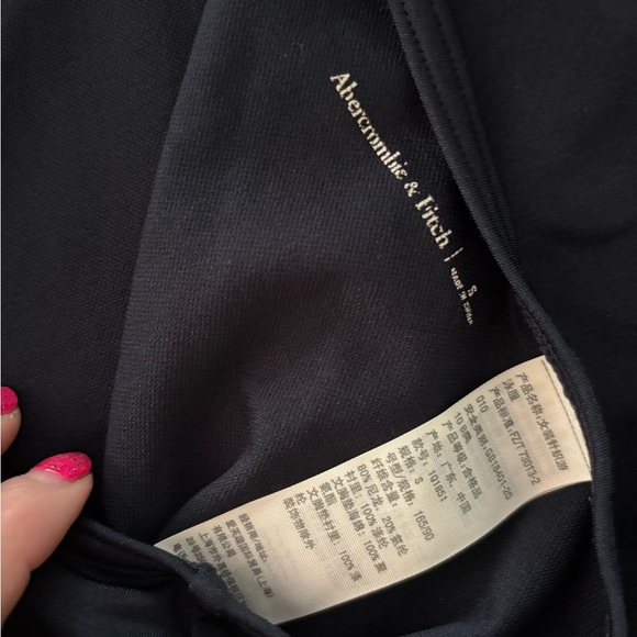 Abercrombie & Fitch One Shoulder Colorblock One Piece Swimsuit - Picture 5 of 5